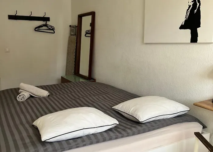 Cool & Central 2 Bedroom In Heart Of Eaux-Vives