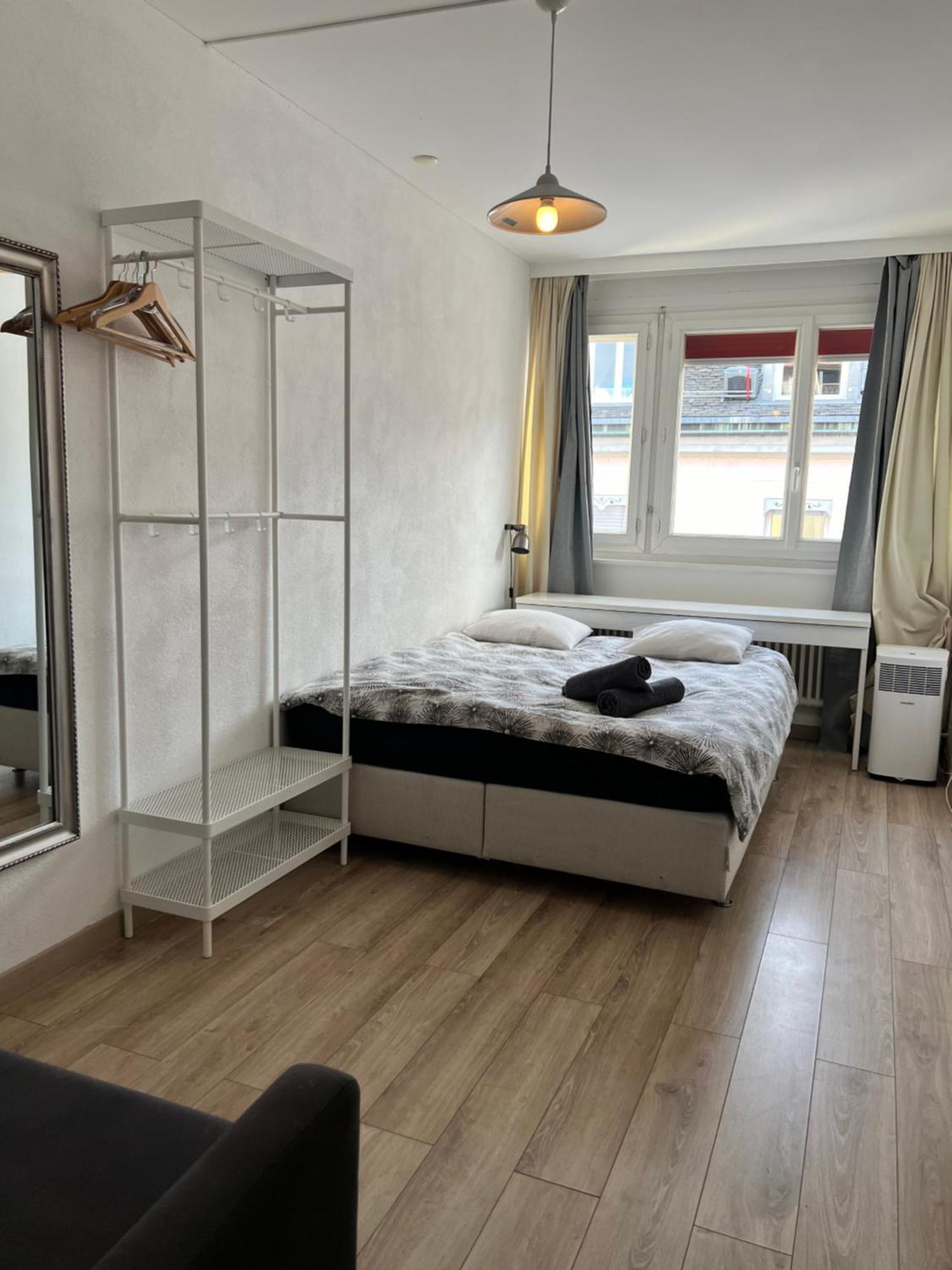 Cool & 2 Bedroom In Heart Of Eaux-vives * Geneva