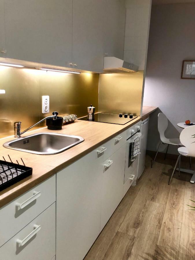 Apartment Cool & 2 Bedroom In Heart Of Eaux-vives